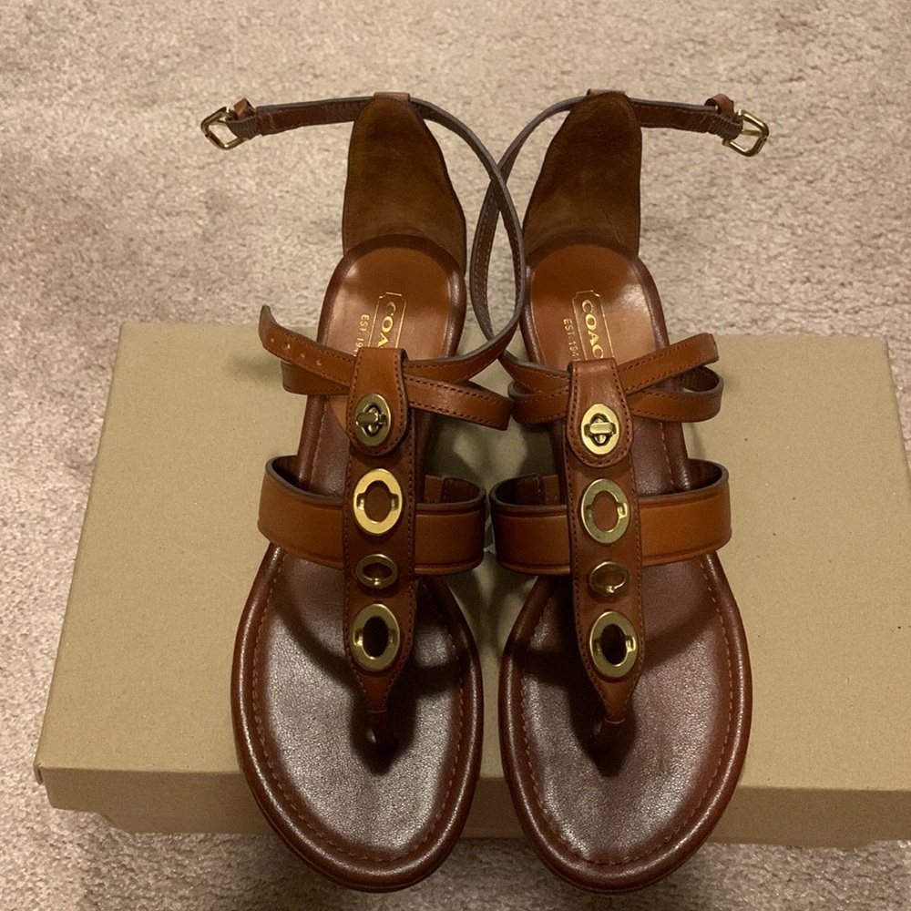 Coach genuine leather shoes (used like new)